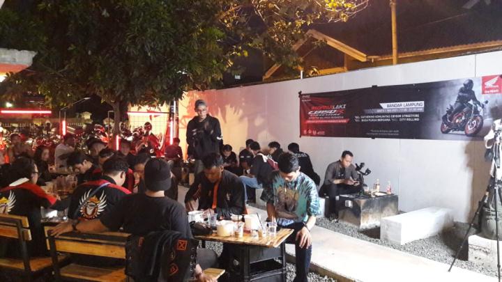 Tunas Honda Lampung (TDM) Gandeng Komunitas Gelar Bakti Sosial